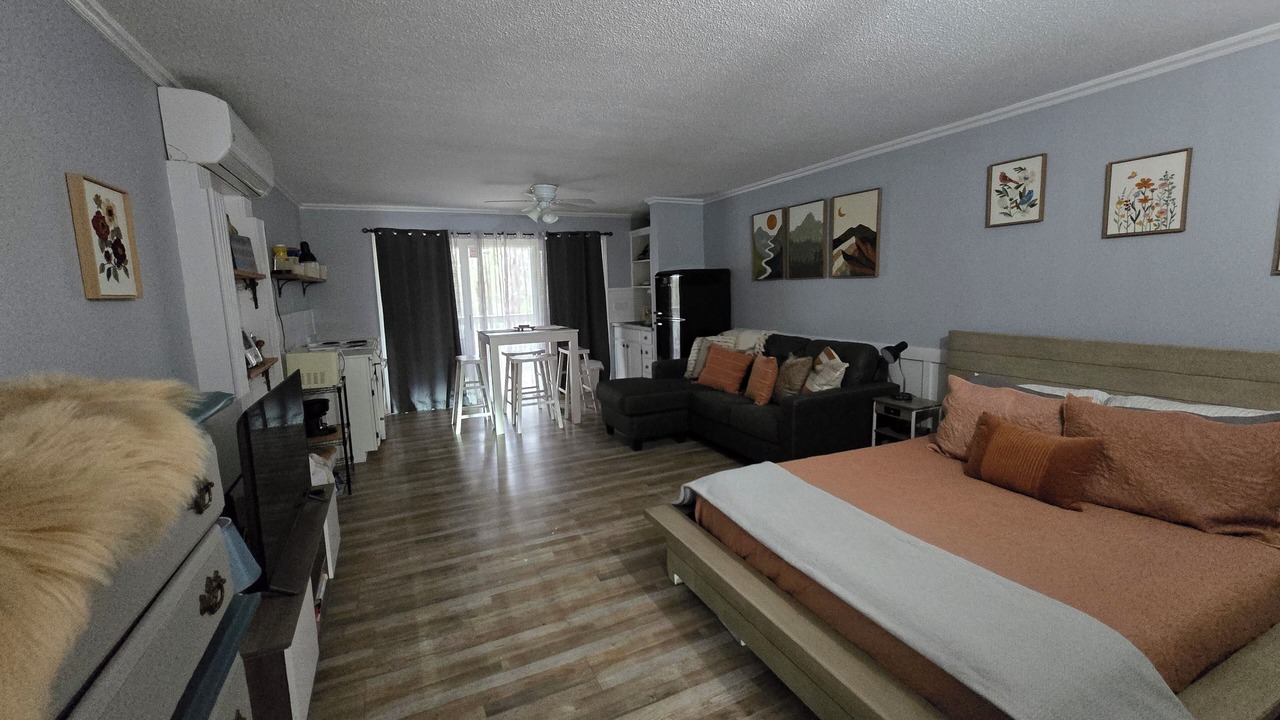 Photo of Livingroom in Fairfield Bay