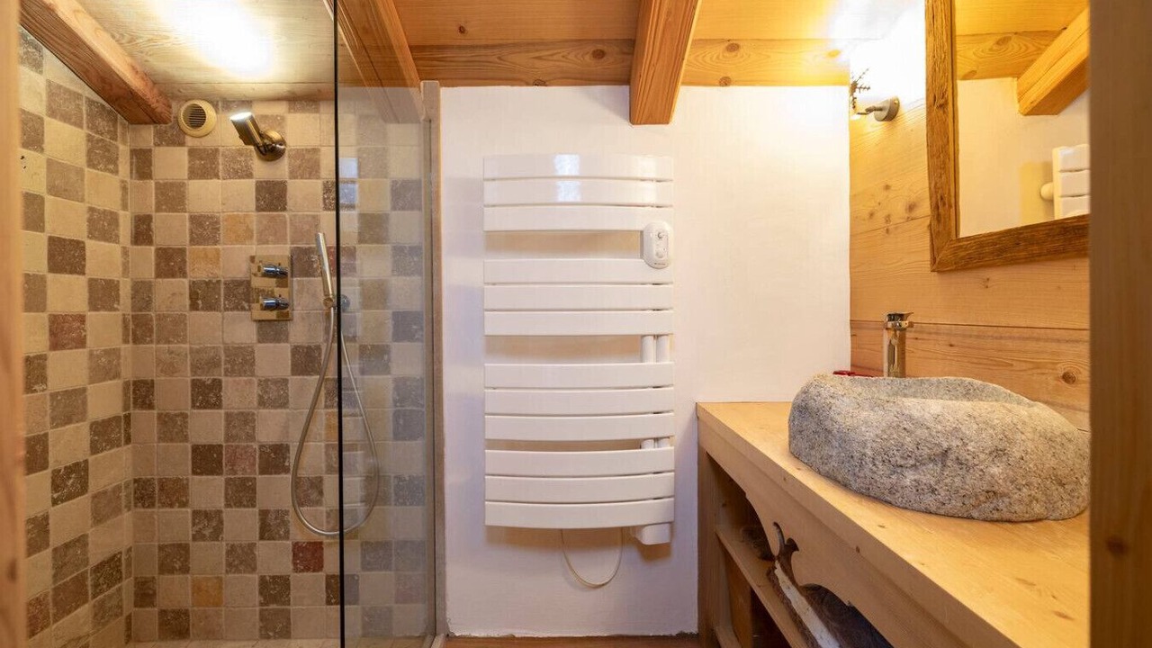 Photo of Bathroom in Saint-Nicolas-de-Veroce