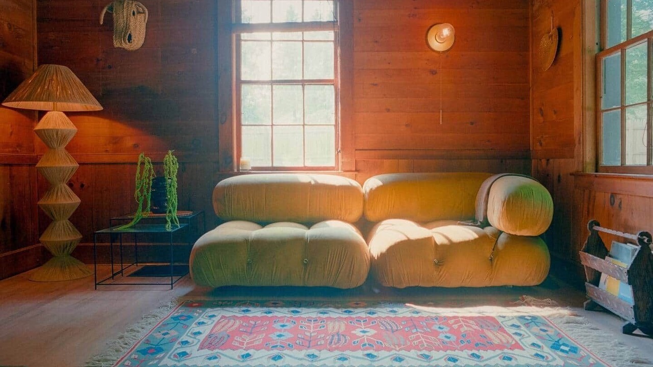 Photo of Livingroom in Town of Broome