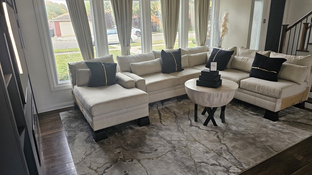 Photo of Livingroom in Calumet Heights