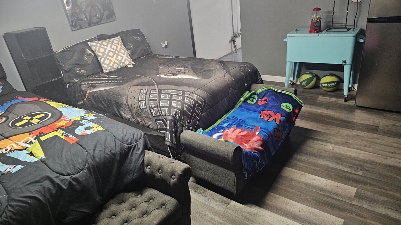 Photo of Bedroom in Calumet Heights