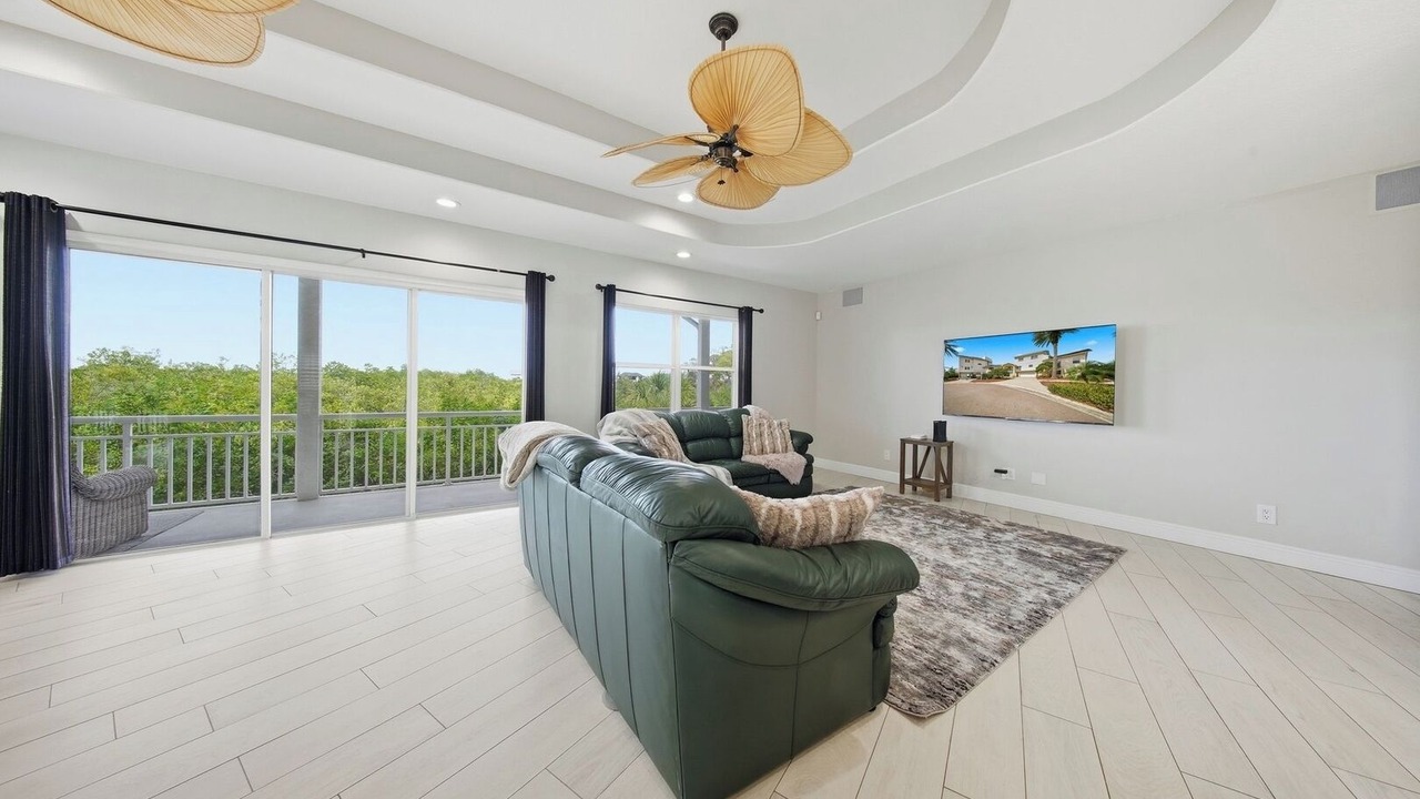 Photo of Livingroom in Palm Harbor
