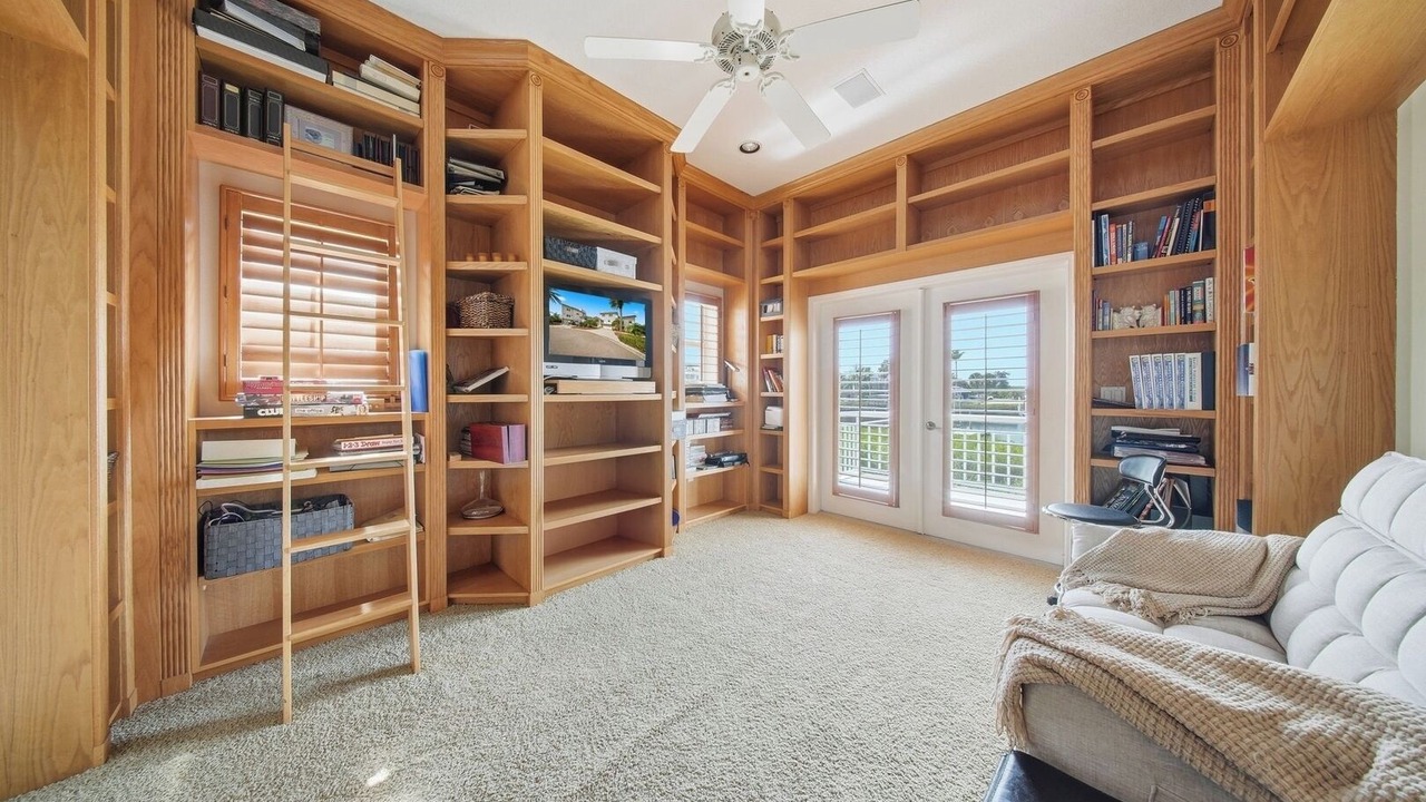 Photo of Livingroom in Palm Harbor