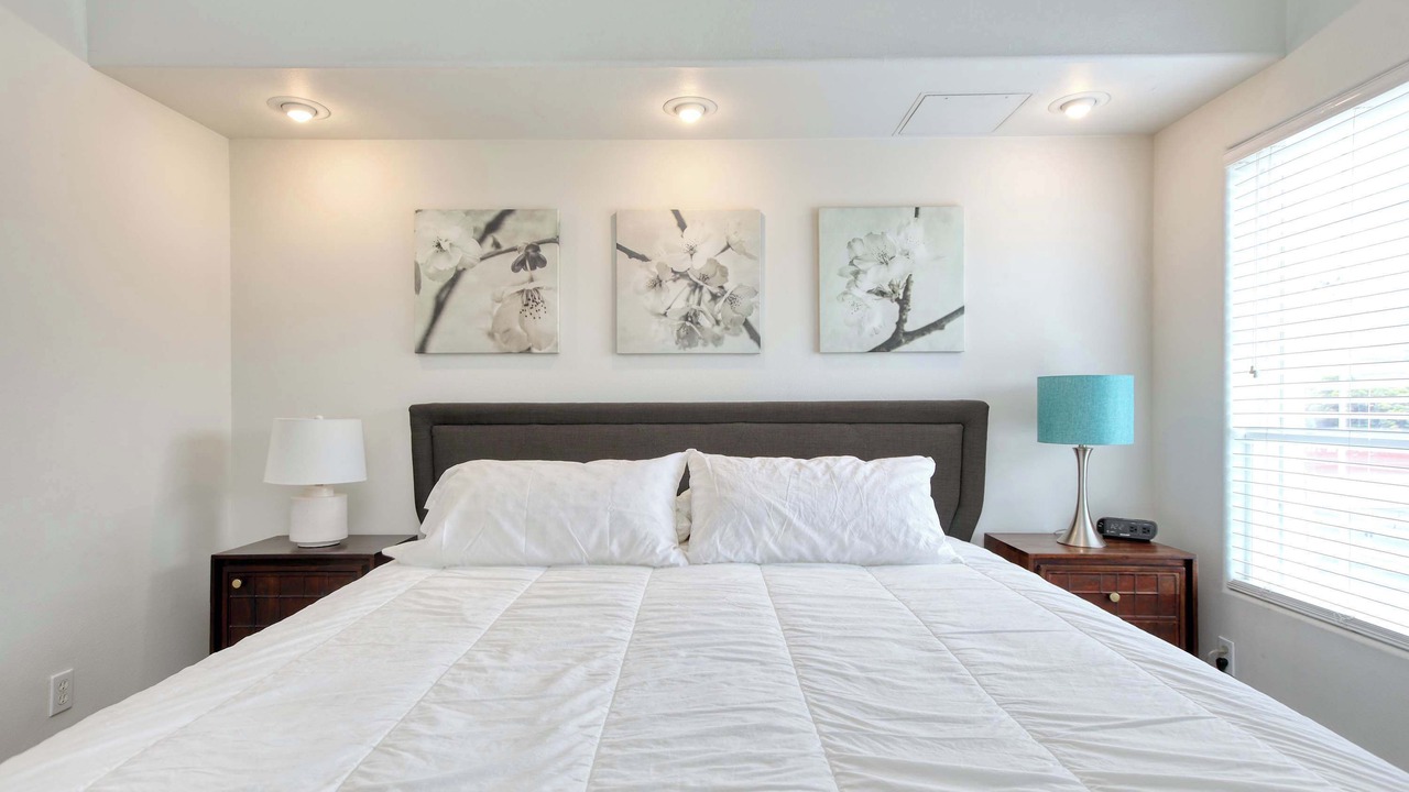 Photo of Bedroom in Downtown