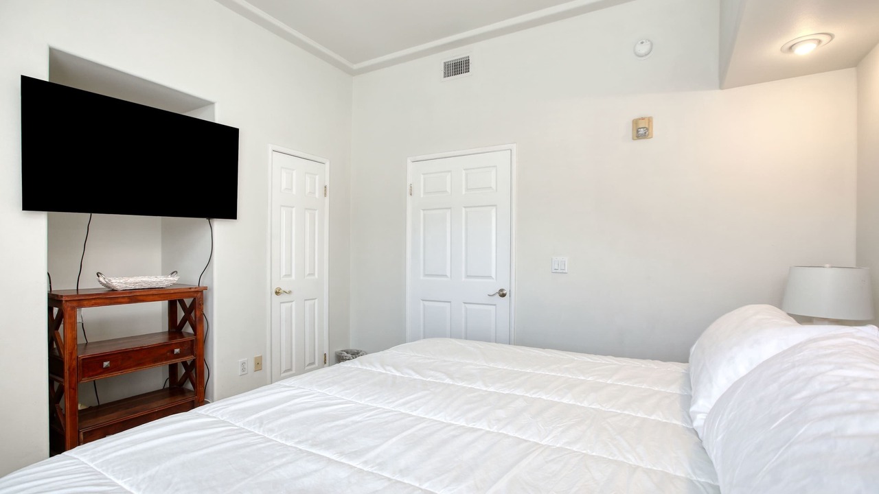 Photo of Bedroom in Downtown