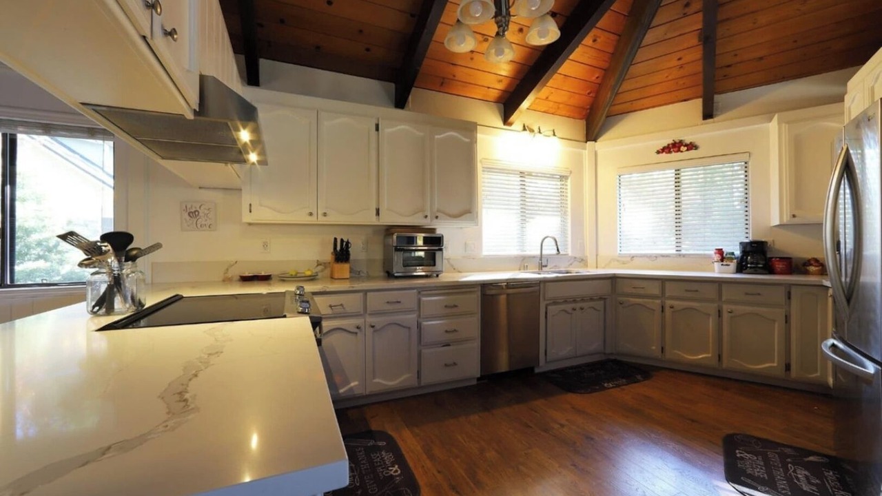 Photo of Others in Apple Hill