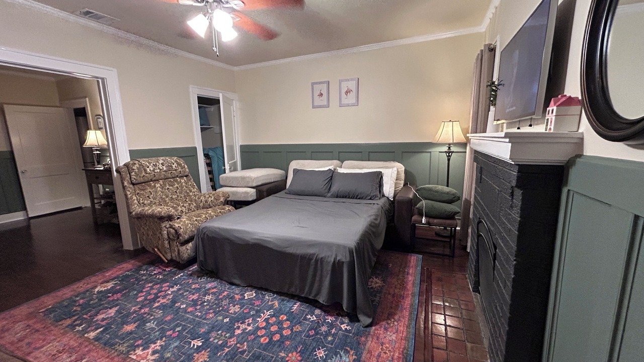 Photo of Bedroom in Fort Worth Cultural District