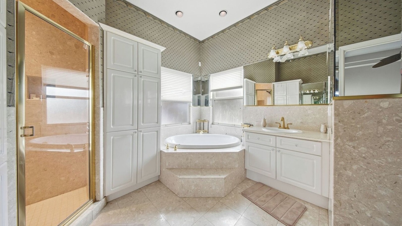 Photo of Bathroom in Palm Harbor