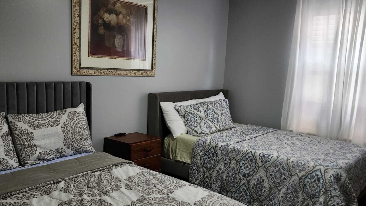 Photo of Bedroom in Newark