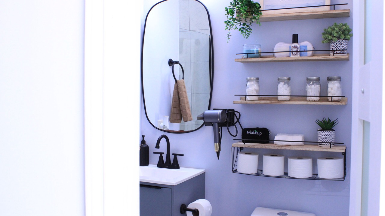 Photo of Bathroom in Clodine