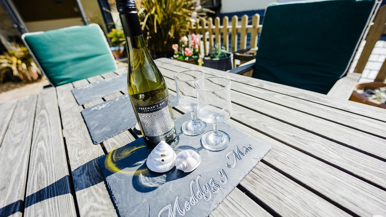 Photo of Outdoor in Llandyssiliogogo