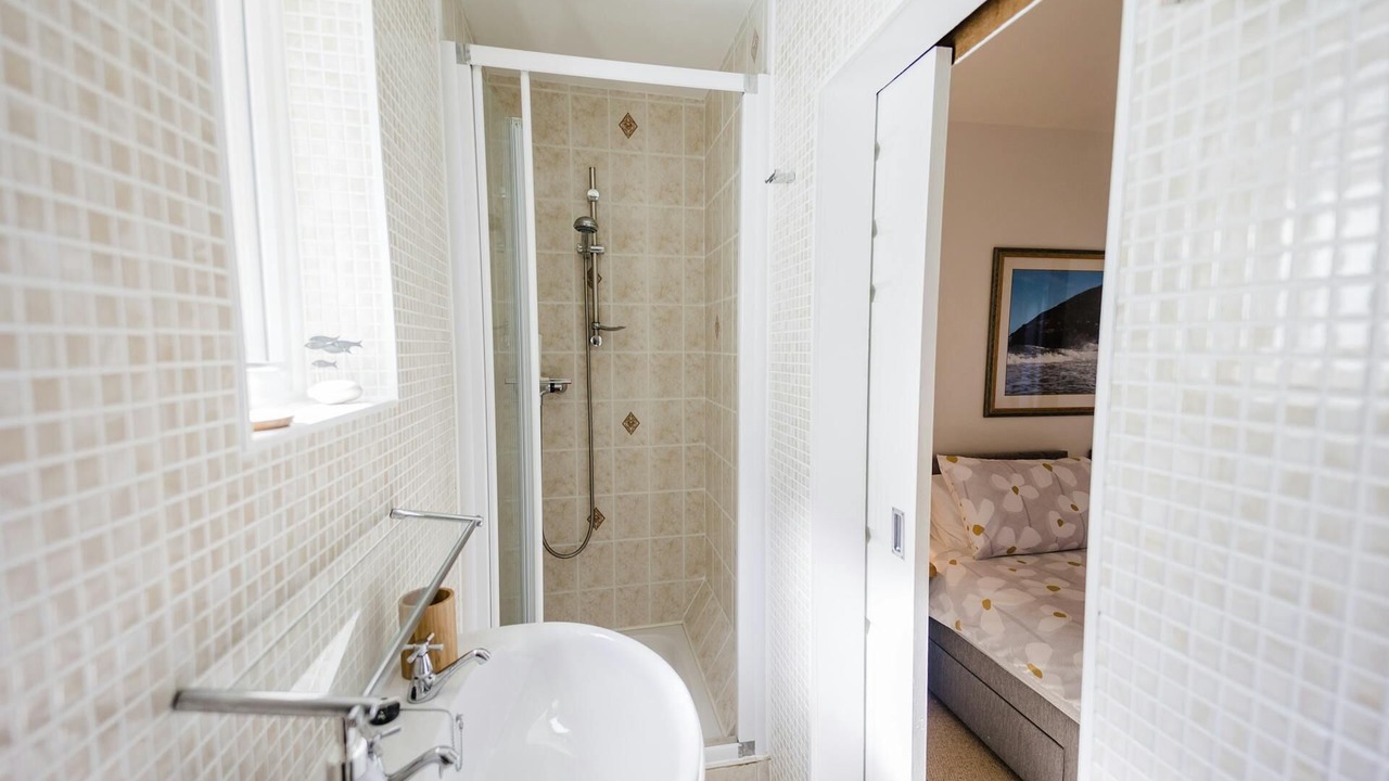 Photo of Bathroom in Llandyssiliogogo