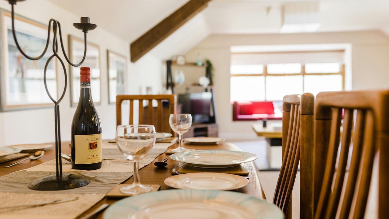 Photo of Bedroom in Llandyssiliogogo