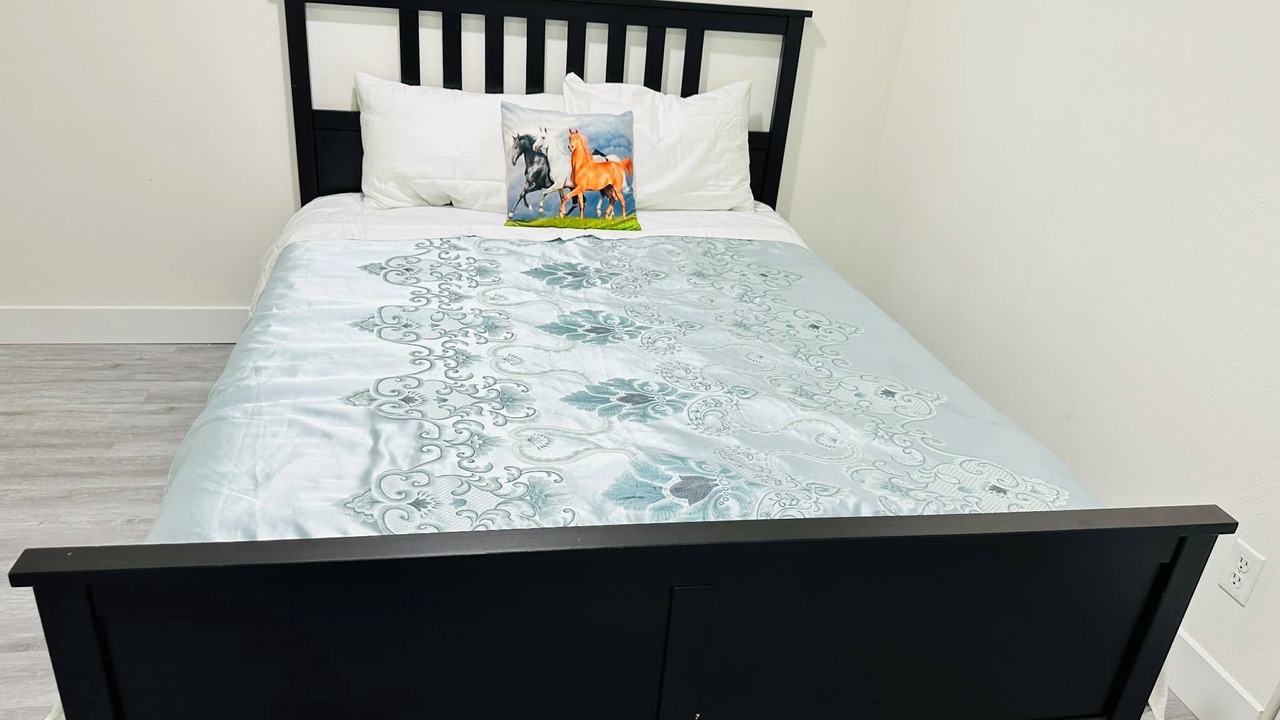 Photo of Bedroom in Mukilteo