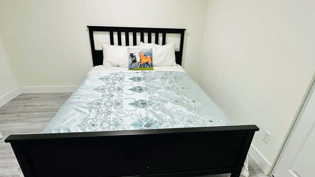 Photo of Bedroom in Mukilteo