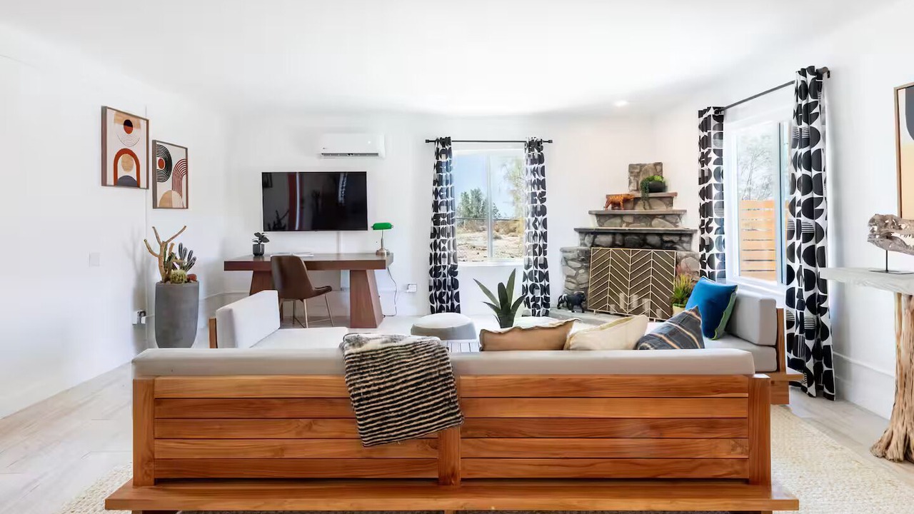 Photo of Livingroom in Desert Hot Springs