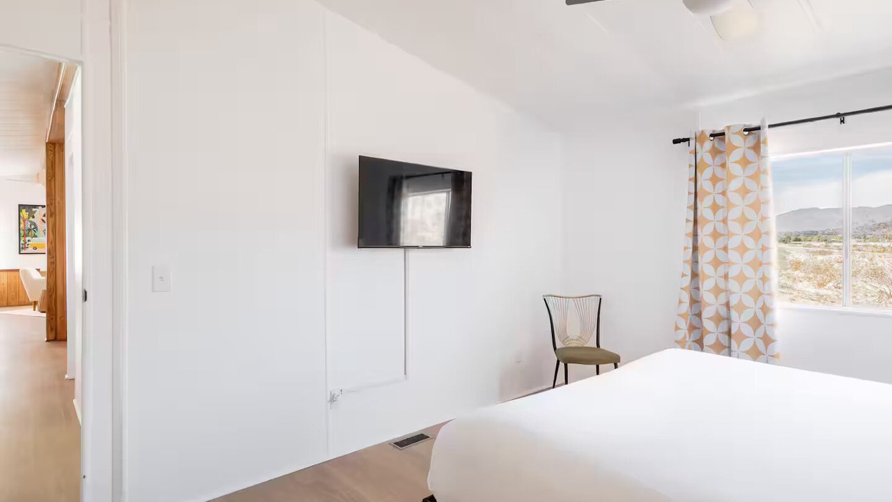 Photo of Bedroom in Desert Hot Springs