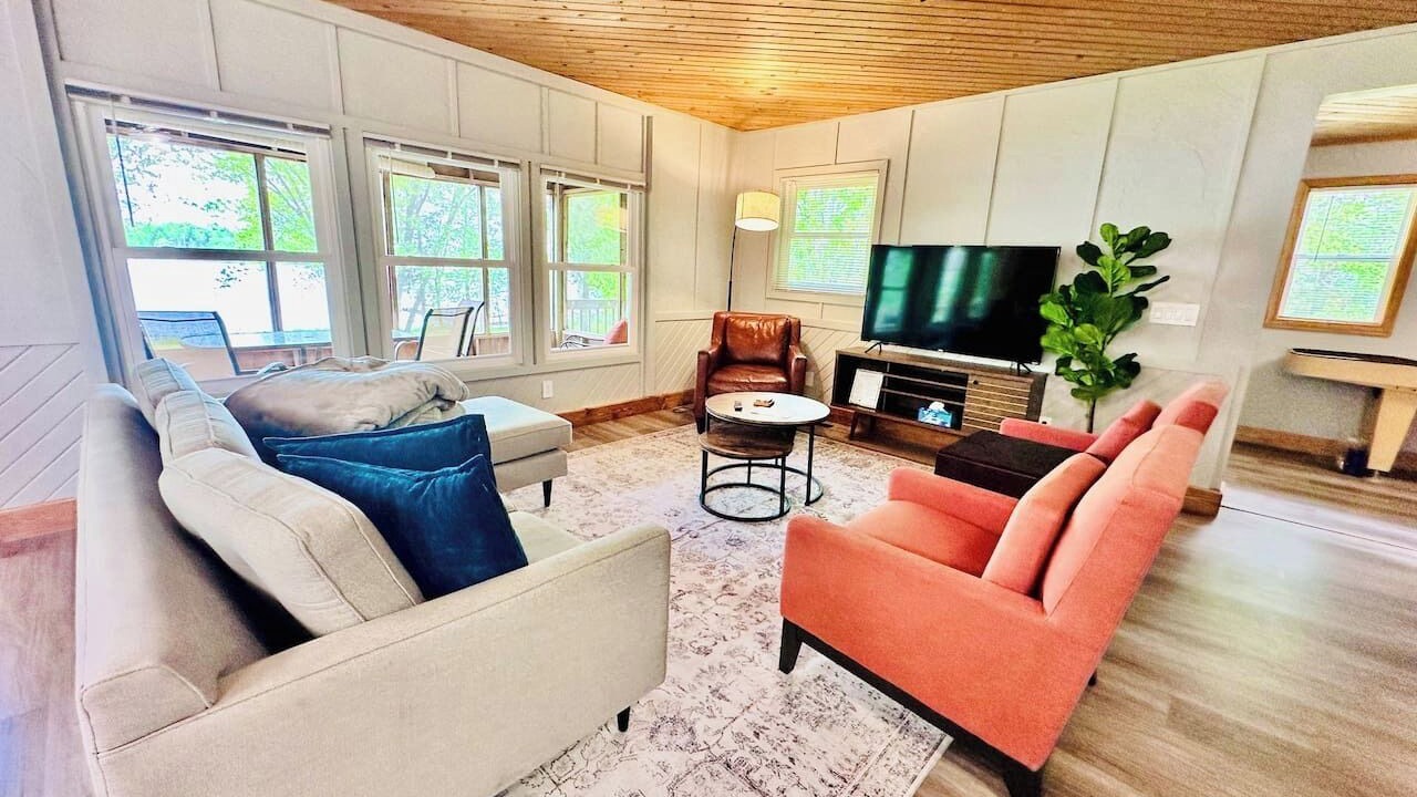 Photo of Livingroom in Barron County