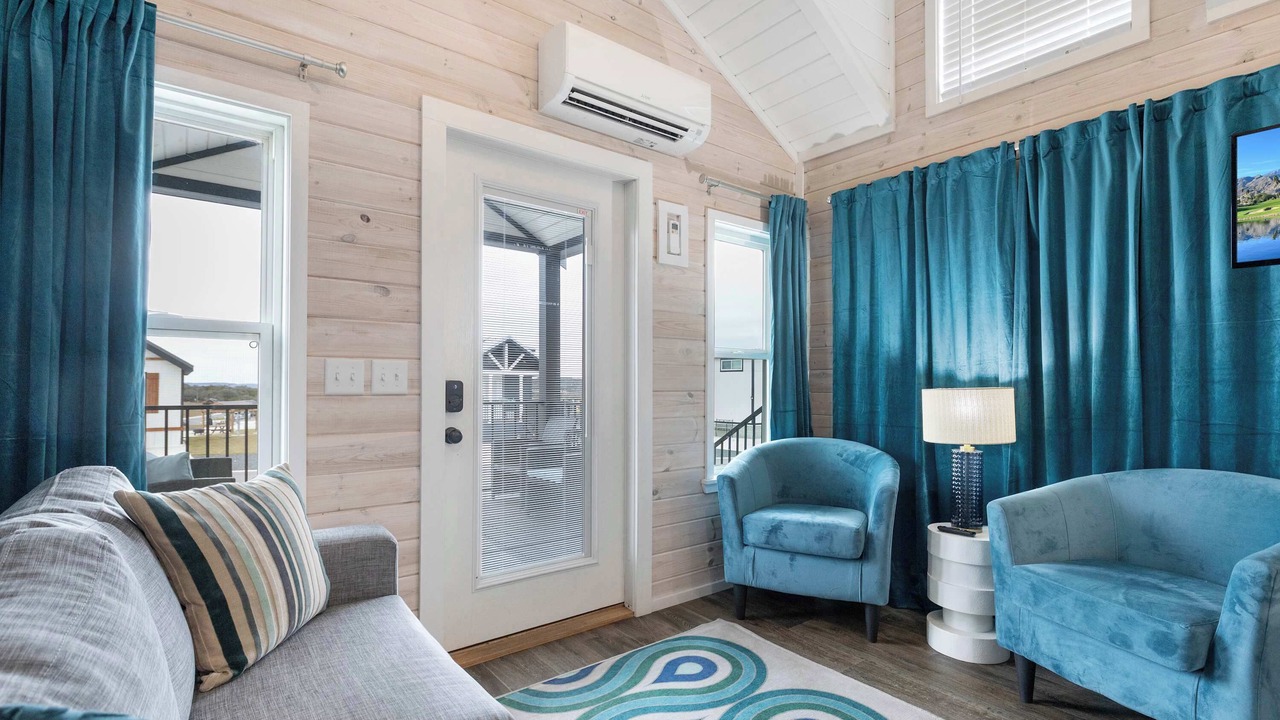 Photo of Livingroom in Fredericksburg