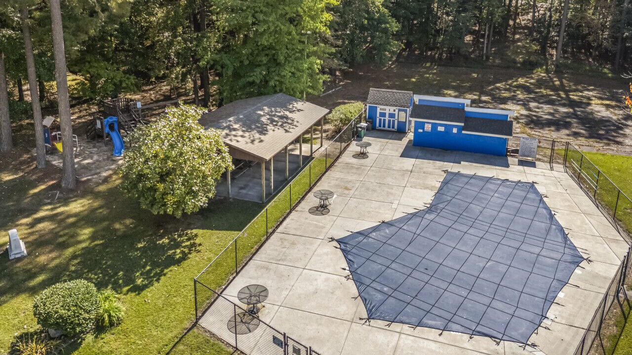 Photo of Outdoor in Olivia