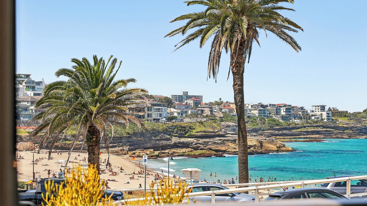 Photo of Others in Bronte