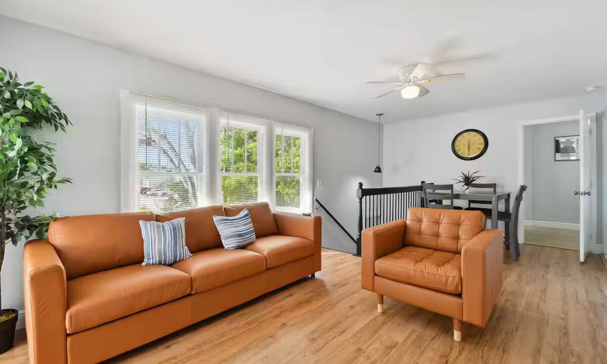 Photo of Livingroom in Colonialtown North