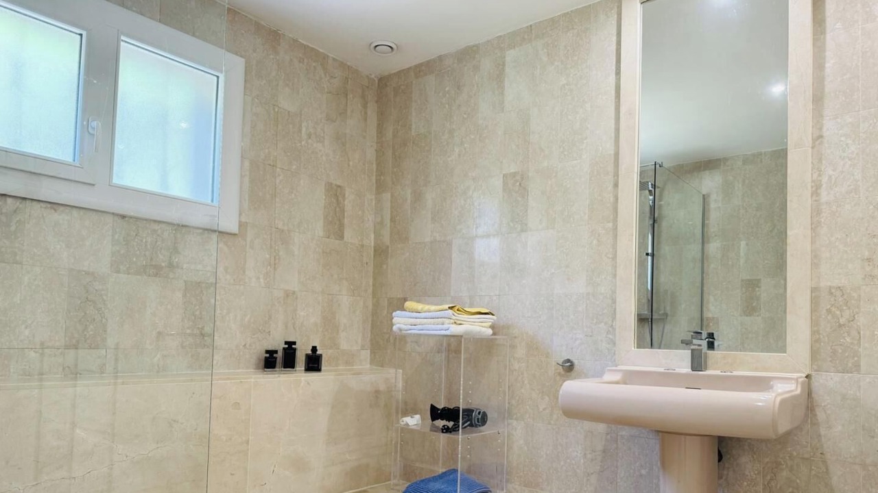 Photo of Bathroom in Ventenac-Cabardes