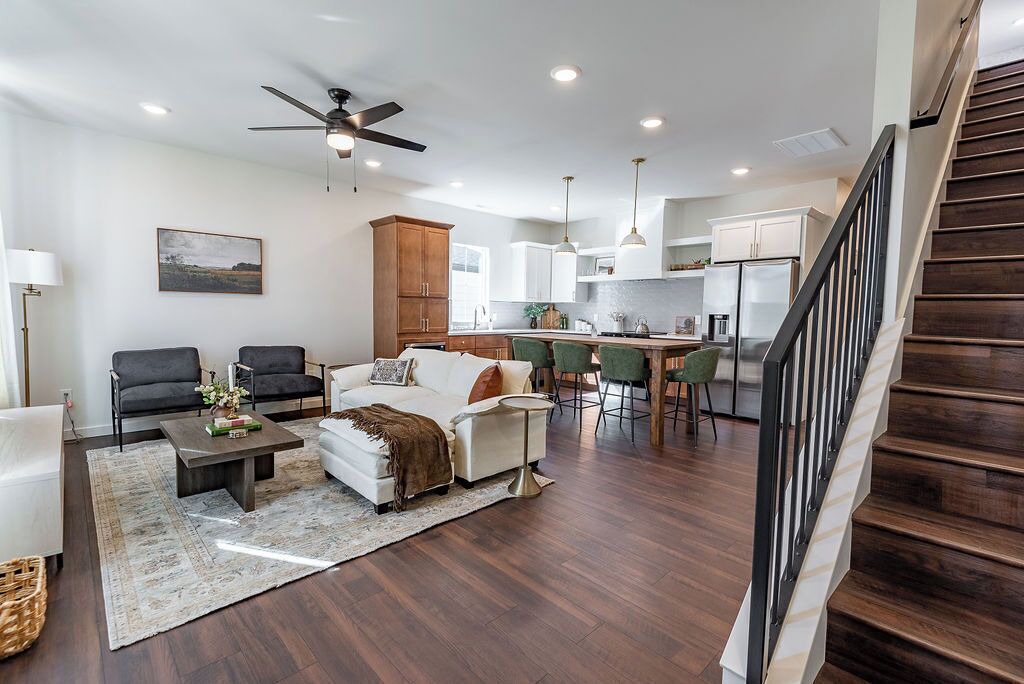 Photo of Livingroom in Brookline Station