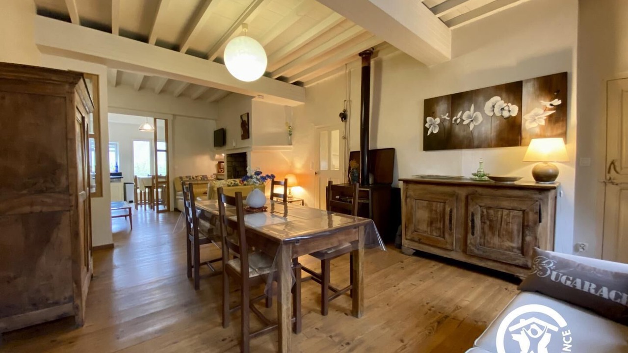 Photo of Livingroom in Bugarach