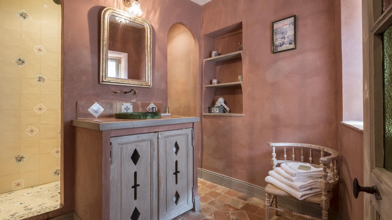 Photo of Bathroom in Cruscades
