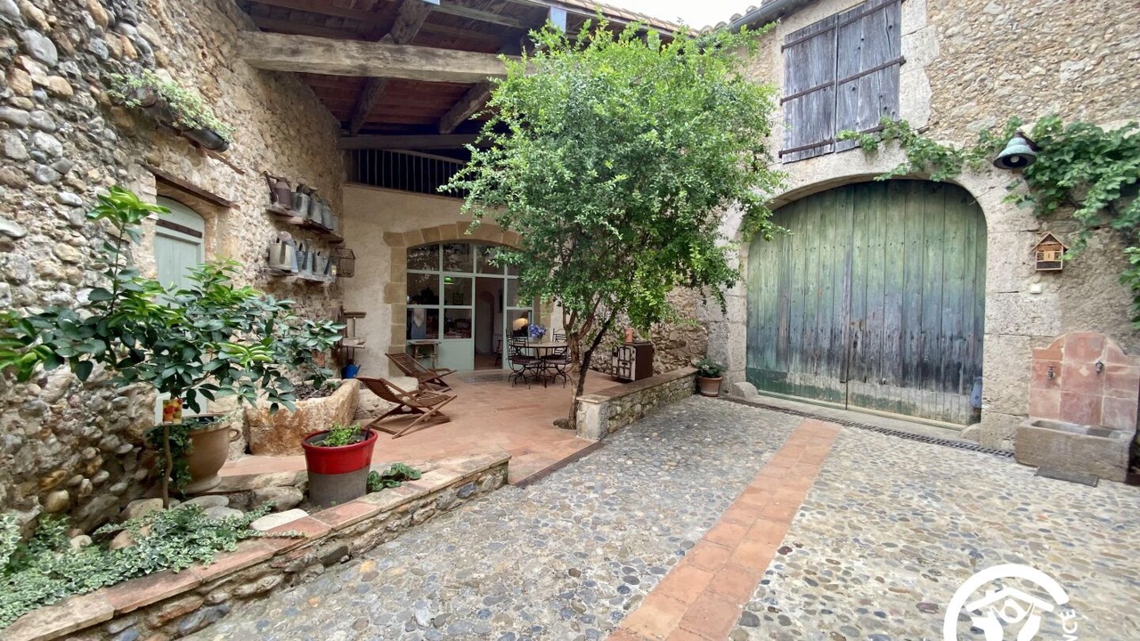 Photo of Patio Balcony in Cruscades