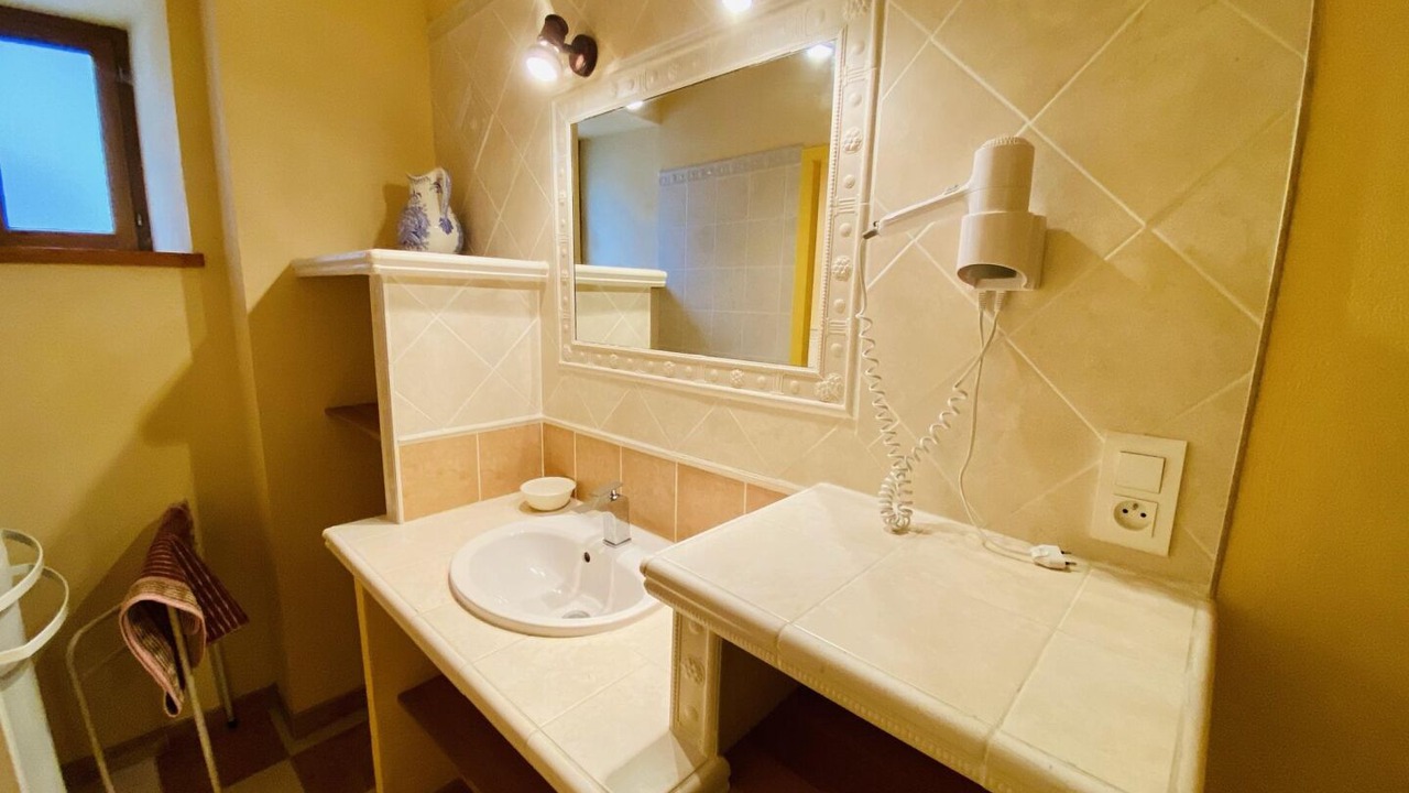Photo of Bathroom in Mas-Cabardes