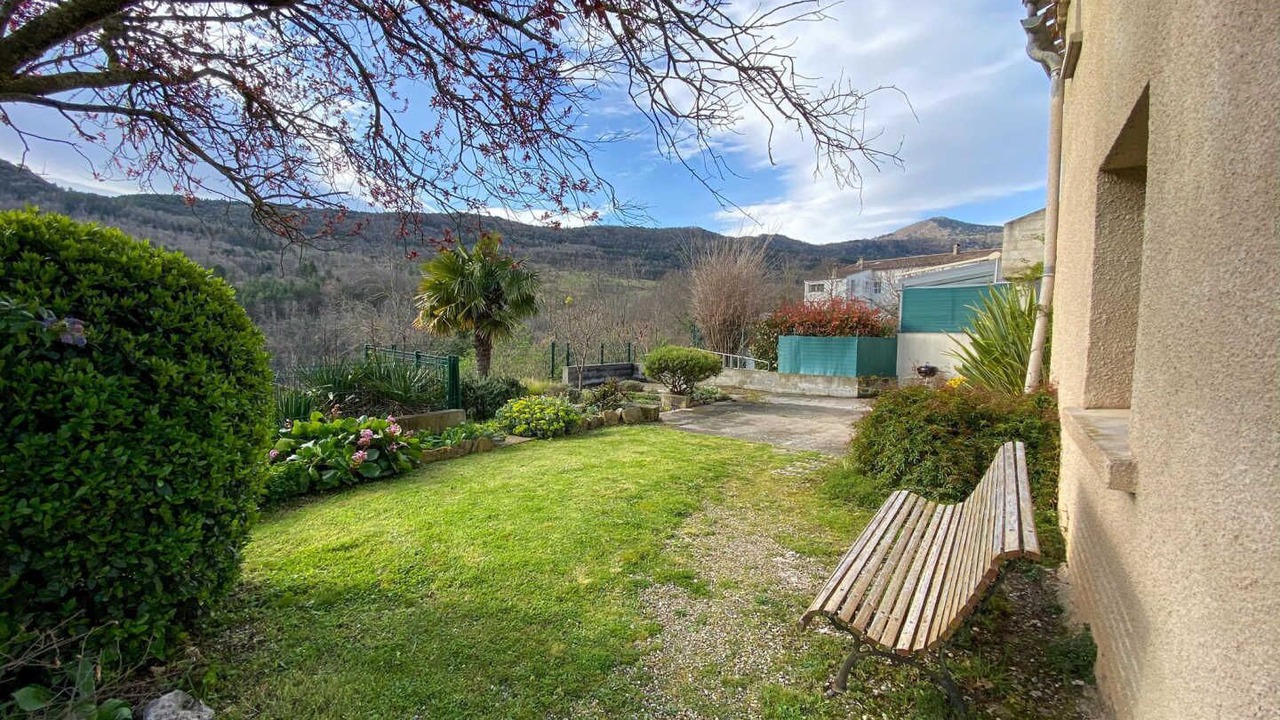 Photo of Patio Balcony in Brenac