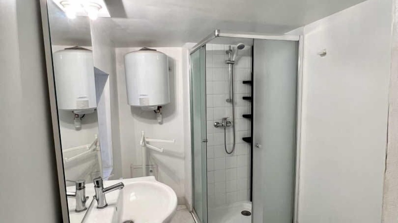 Photo of Bathroom in Fraisse-Cabardes