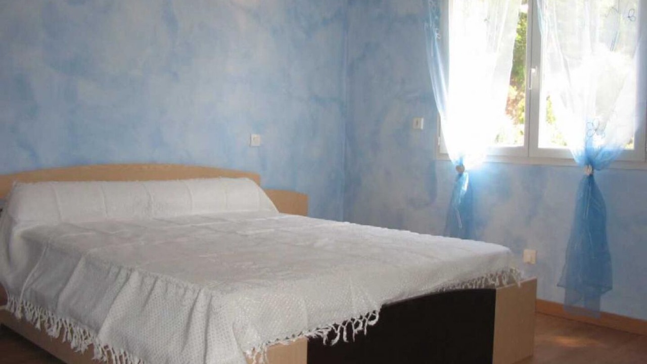 Photo of Bedroom in Roquefort-des-Corbieres
