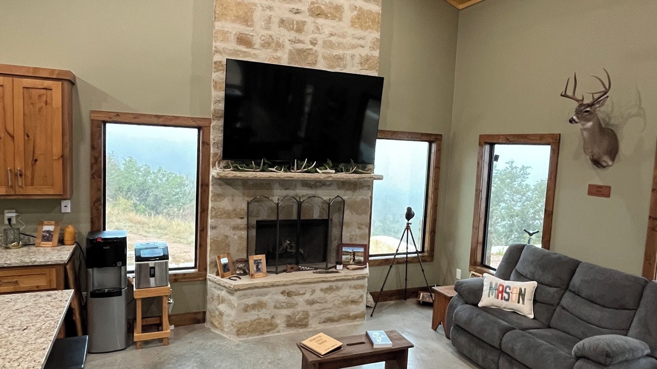 Photo of Livingroom in Mason