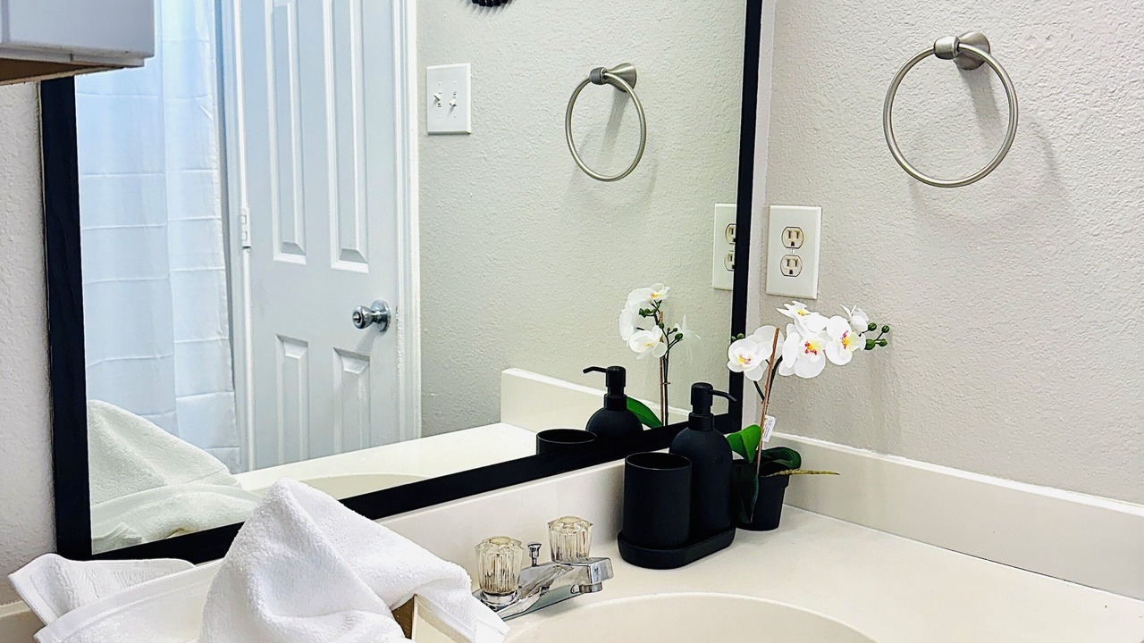 Photo of Bathroom in Glenn Heights