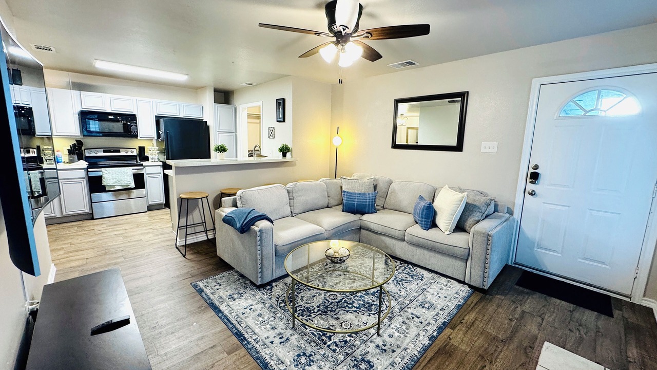 Photo of Livingroom in Glenn Heights