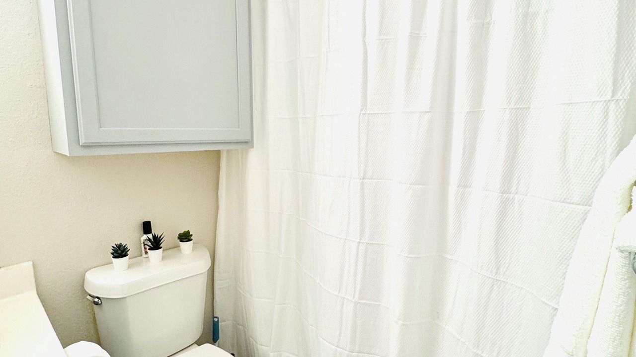 Photo of Bathroom in Glenn Heights