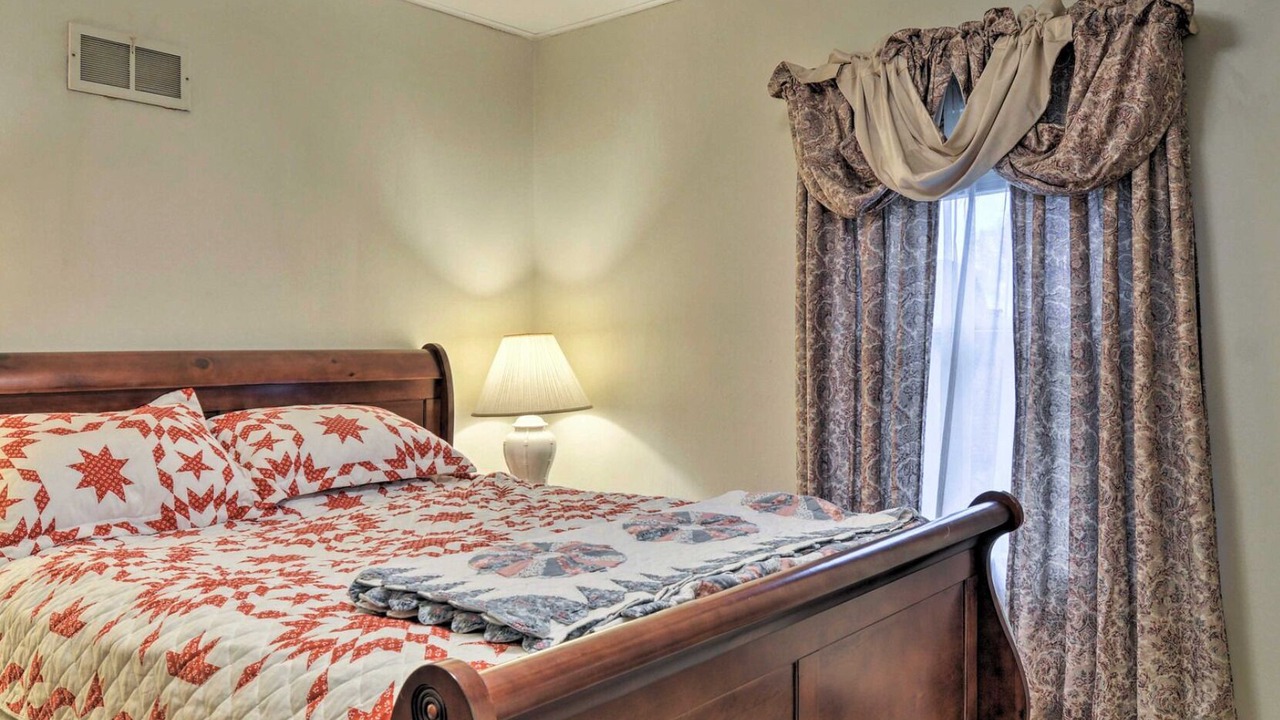 Photo of Bedroom in Le Roy