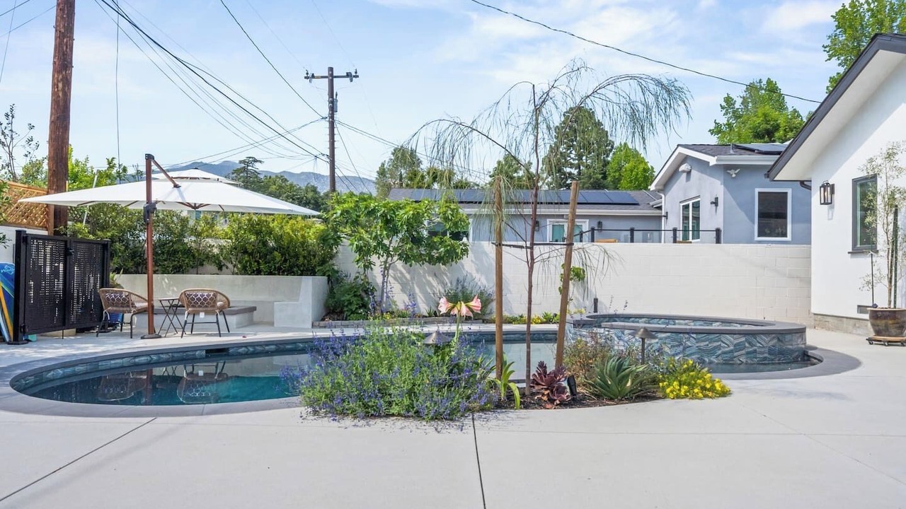 Photo of Others in La Canada Flintridge