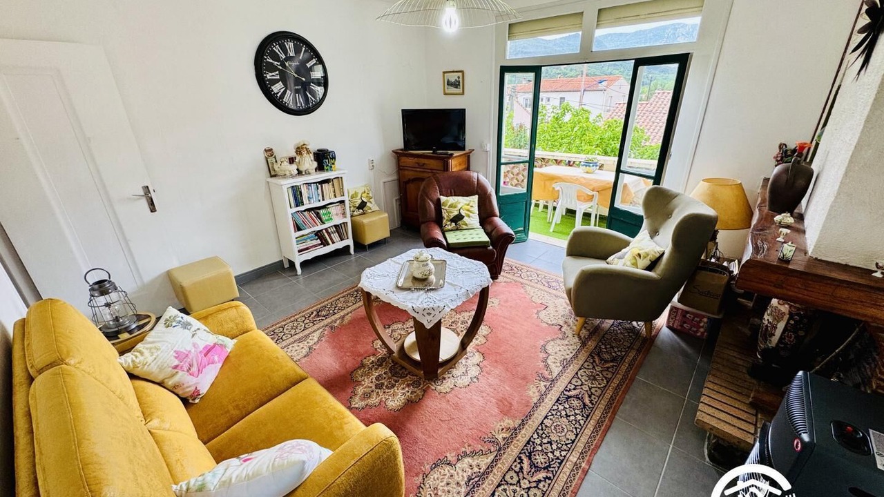 Photo of Livingroom in Quillan