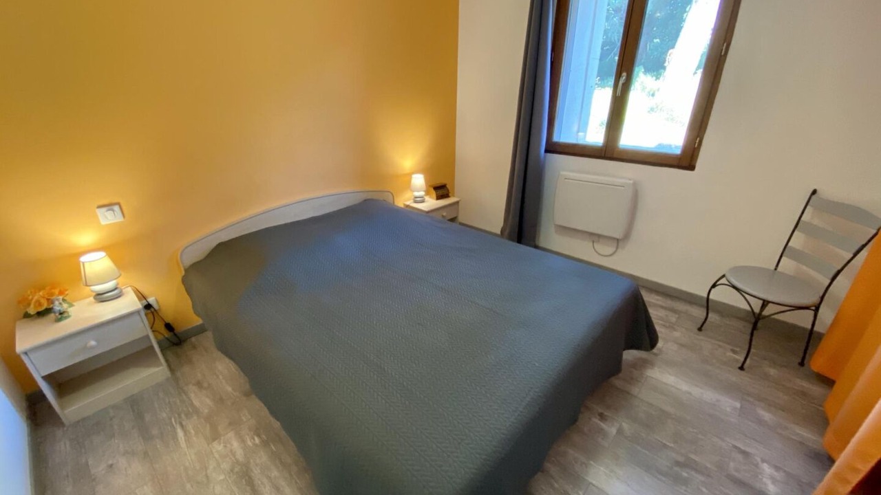 Photo of Bedroom in Alzonne