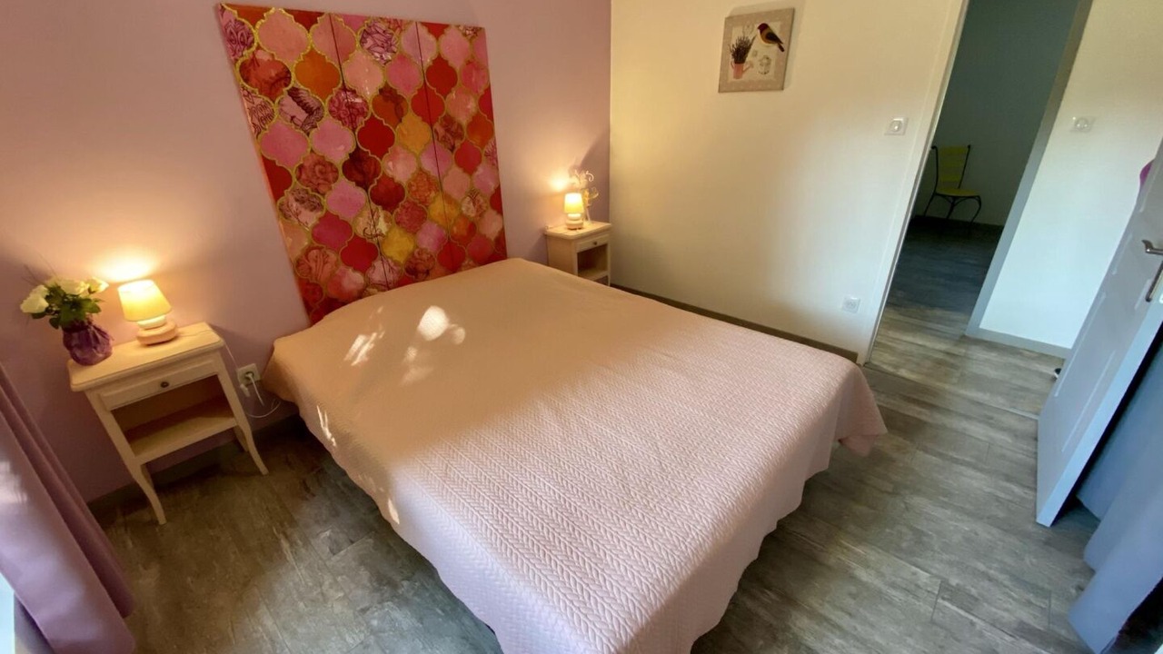 Photo of Bedroom in Alzonne