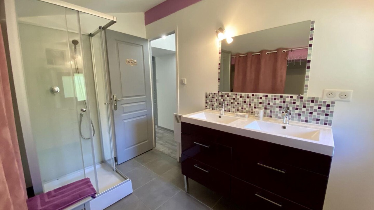 Photo of Bathroom in Alzonne