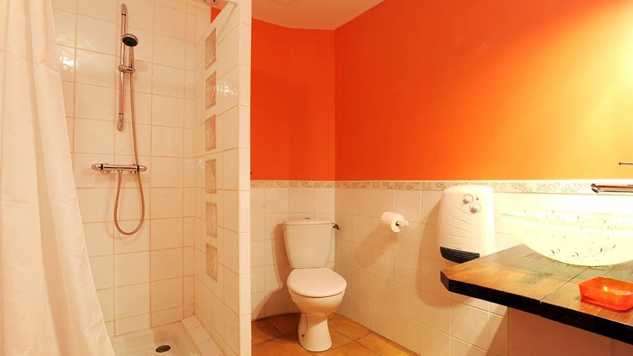 Photo of Bathroom in Montgaillard