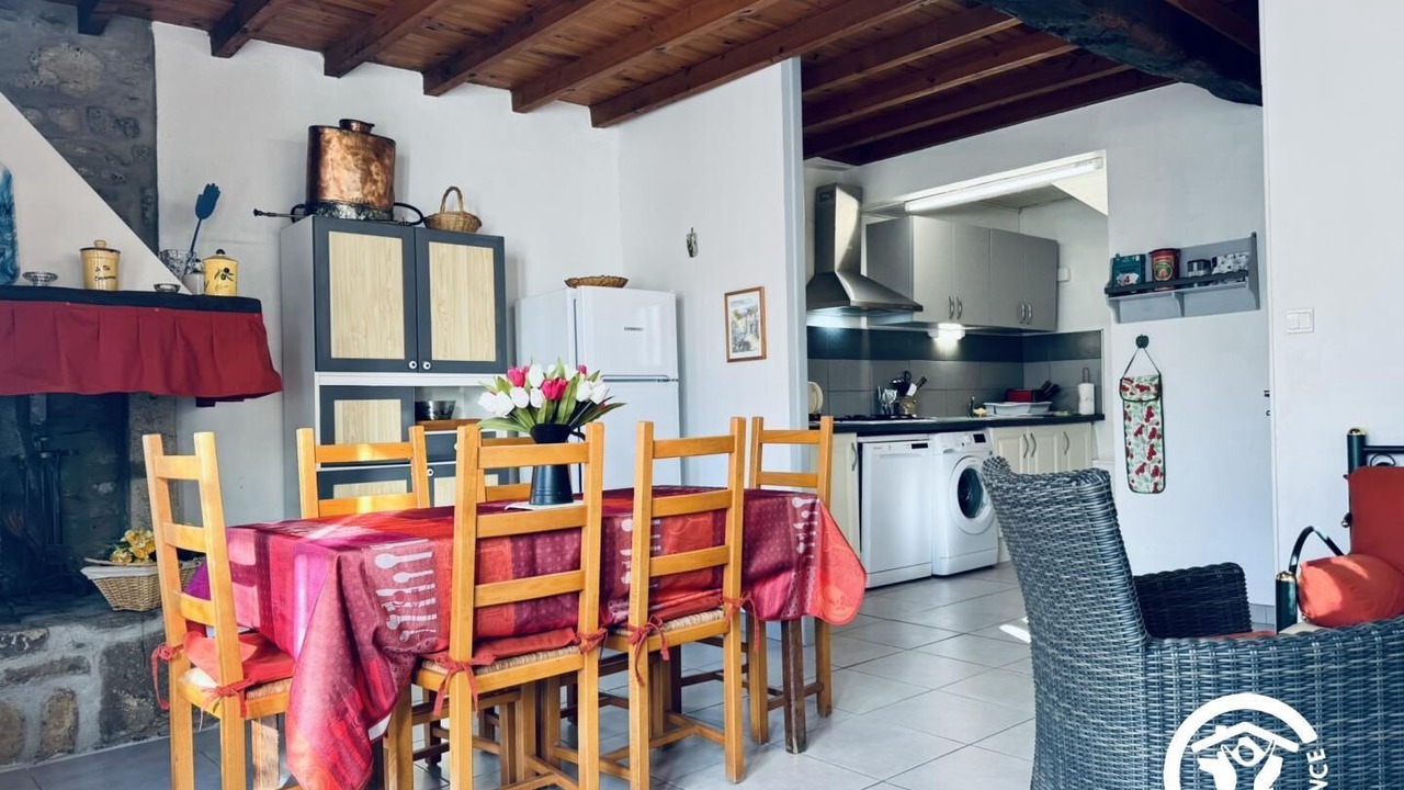 Photo of Others in Greffeil