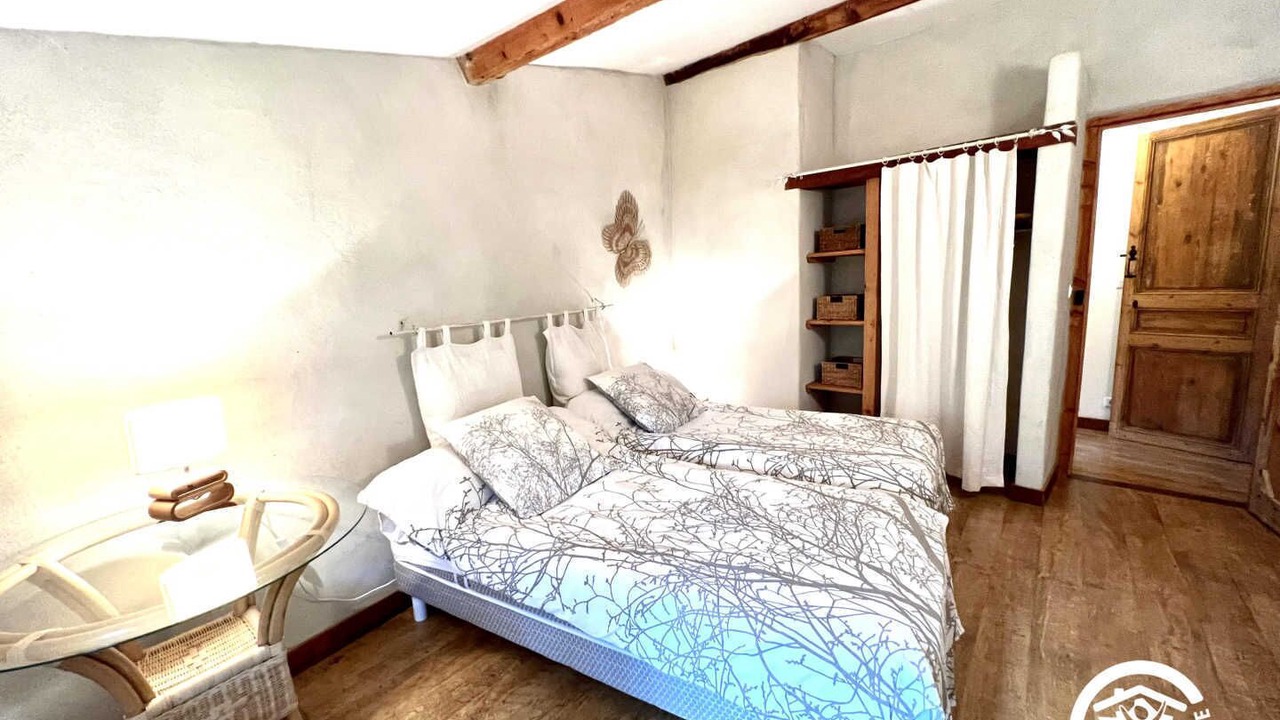 Photo of Bedroom in Saint-Martin-des-Puits