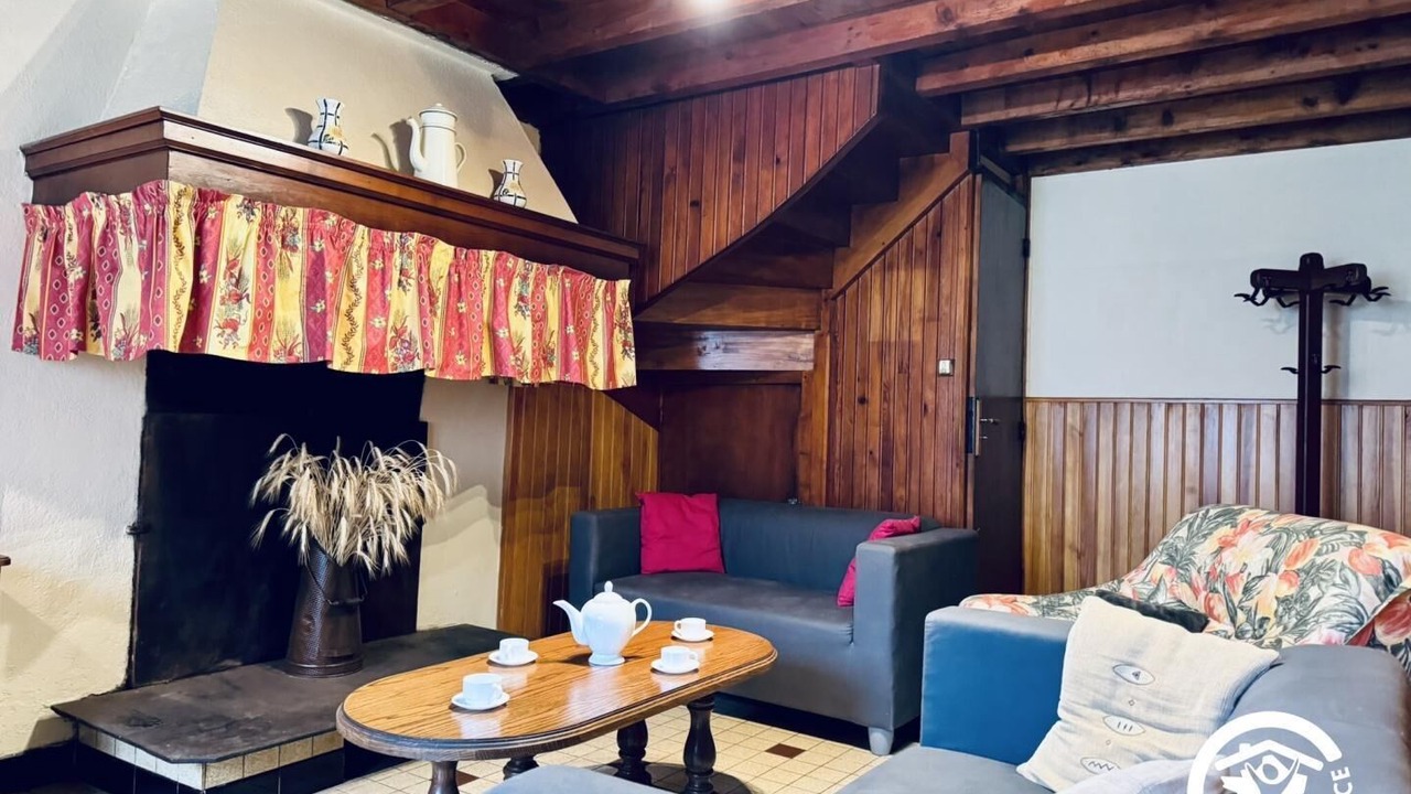 Photo of Livingroom in Lacombe
