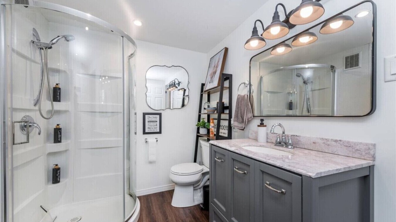 Photo of Bathroom in Tiny